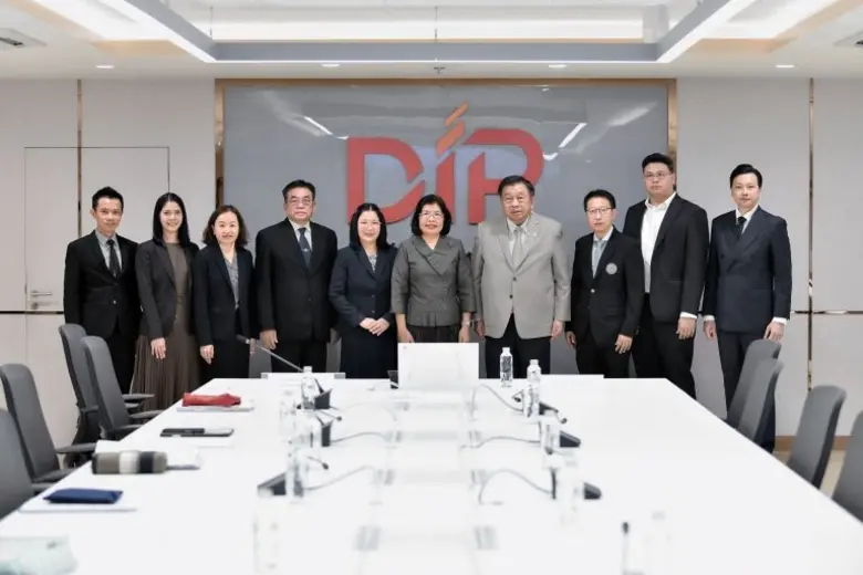 กรมทรัพย์สินทางปัญญาหารือสภาหอการค้าแห่งประเทศไทยรับฟังความเห็นการแก้ไขกฎหมายลิขสิทธิ์ร่วมจับมือสร้างมูลค่าเพิ่มงานสร้างสรรค์และนวัตกรรม