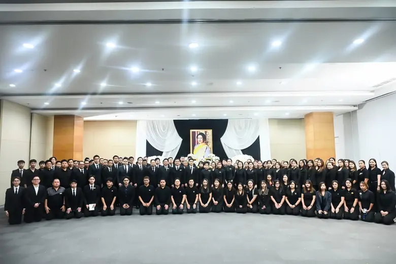 TOA น้อมรำลึกในพระมหากรุณาธิคุณอันหาที่สุดมิได้ จัดพิธีน้อมถวายแสดงความอาลัยแด่ 'สมเด็จพระนางเจ้าสิริกิติ์ พระบรมราชินีนาถ พระบรมราชชนนีพันปีหลวง'