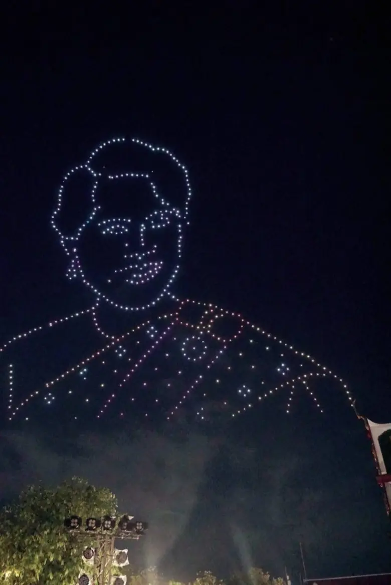 รัฐบาลจัดงานลอยกระทง "ลอยกระทง ไท ไทย คารวาลัย พระแม่ของแผ่นดิน" ณ วัดอรุณราชวรารามราชวรมหาวิหาร