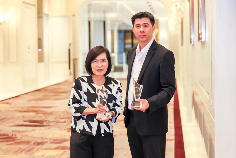 "โฮมโปร" ก้าวสู่มาตรฐานแห่งตลาดทุน คว้า 2 รางวัลเกียรติยศ OUTSTANDING CFO - IR จากเวที IAA Awards for Listed Companies 2025