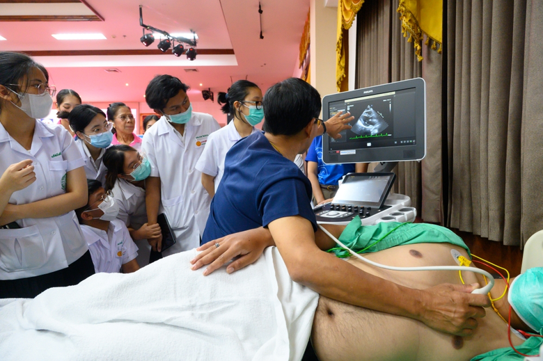 สมาคมแพทย์โรคหัวใจฯ มูลนิธิหัวใจฯ และชมรมคลื่นเสียงสะท้อนหัวใจฯ ร่วมกับฟิลิปส์ สานต่อโครงการ "หัวใจสัญจร"