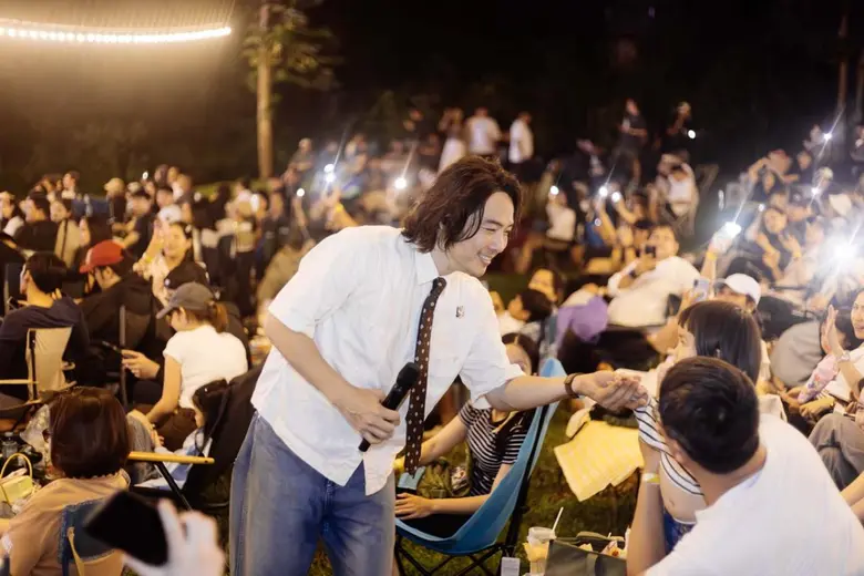 ETC.โอบกอดทุกดวงใจใน "ชวนมาชิลล์ #CloudHug Concert" พาเพลงฮิตและมิตรสหายคลายลมหนาวเขาใหญ่สมการรอคอย!