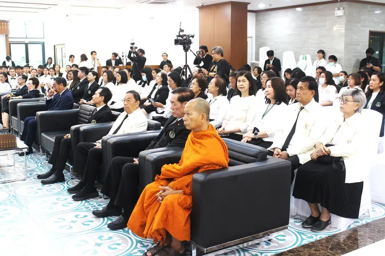 ครบรอบ 15 ปี สถาปนามหาวิทยาลัยนวมินทราธิราช