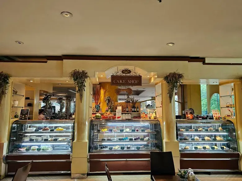 แนะนำ "เค้กเชอร์รี่แชมเปญดีไลท์" ฉลองส่งท้ายปี