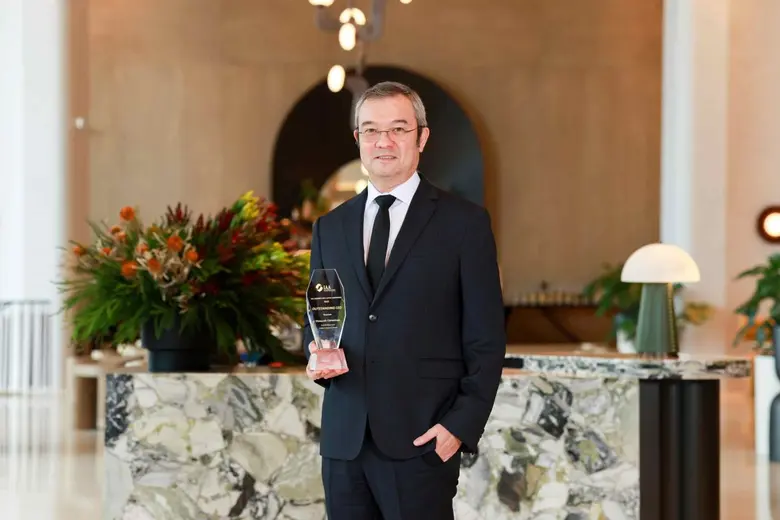 เซ็นทาราคว้า 3 สุดยอดรางวัล "Outstanding CEO - Best CFO - Outstanding IR" จากเวที IAA Awards ตอกย้ำความเป็นเครือโรงแรมชั้นนำในไทย
