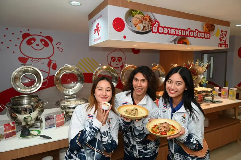"มินต์-ชมพู่-จิมมี่" ทัวร์แคนทีนนักกีฬา "Ajinomoto Victory Canteen" ส่งกำลังใจเคาท์ดาวน์ซีเกมส์ 2025!