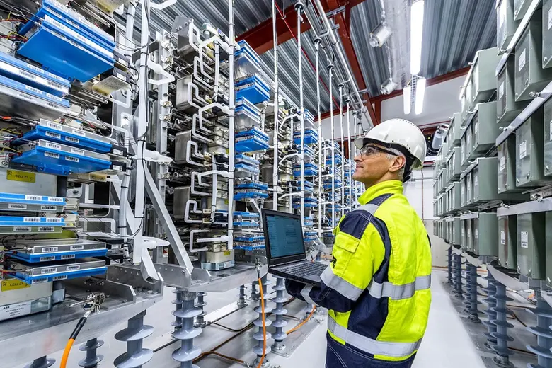 ฮิตาชิ เอนเนอร์ยี่ พลังขับเคลื่อนการเปลี่ยนผ่านพลังงานของประเทศไทย สู่ Net Zero