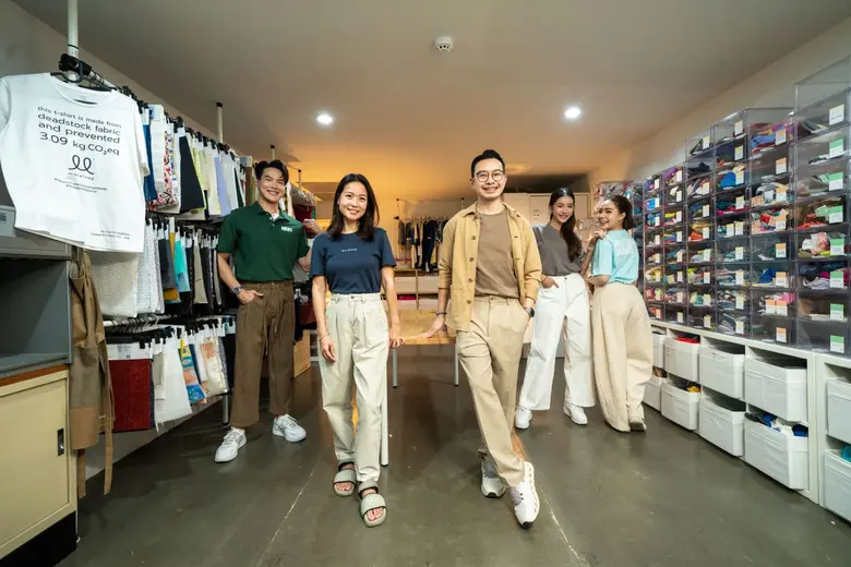 อนันดาฯ ต่อยอดแบรนด์ "คัลเจอร์" จับมือ มอร์ลูป สร้างสรรค์ยูนิฟอร์มอัพไซเคิล ต่อยอดวัสดุเหลือใช้ สู่แฟชั่นลดคาร์บอน!!