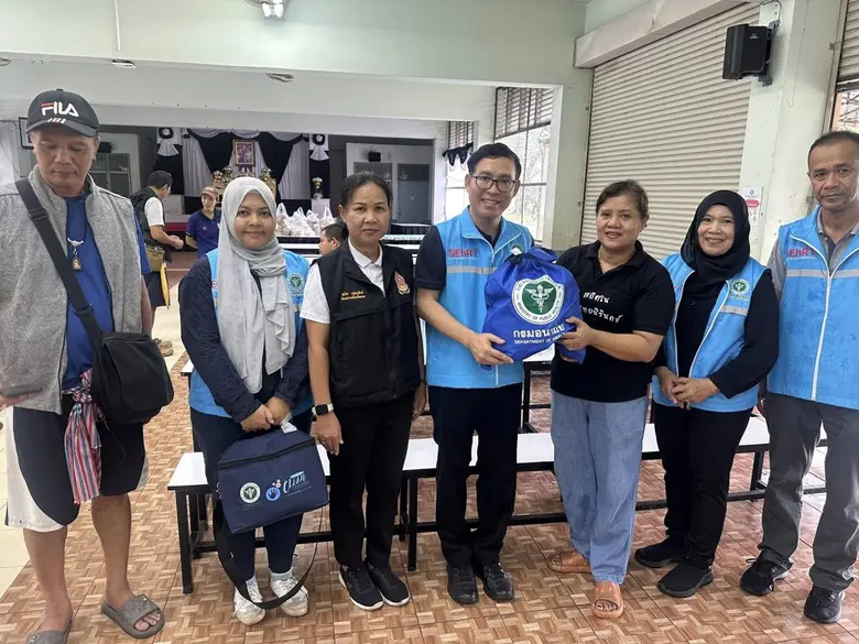 กรมอนามัย เผย 273 ศูนย์พักพิงเปิดรับผู้ประสบภัย ส่งทีม SEhRT ดูแลสุขาภิบาล-ป้องกันโรค ศูนย์พักพิงภาคใต้