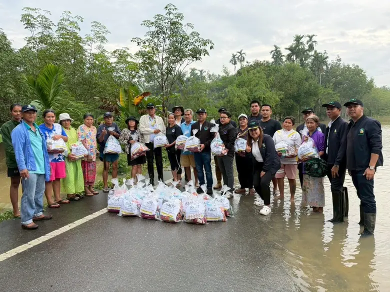 กยท.จ.ตรัง เกาะติดสถานการณ์น้ำท่วมอย่างใกล้ชิด เตรียมมาตรการฟื้นฟูสวนยางทันทีที่น้ำลด