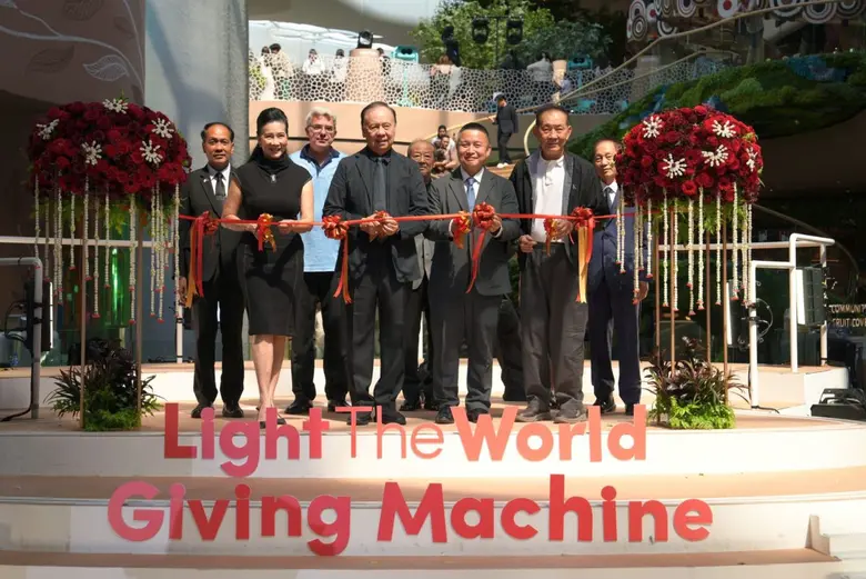 มาตรฐานใหม่แห่งการให้! เปิดตัว "Giving Machine" ตู้บริจาคอัตโนมัติครั้งแรกในเอเชียตะวันออกเฉียงใต้ พร้อมส่งมอบความช่วยเหลือ 100% ถึงมือองค์กรการกุศลผู้รับประโยชน์