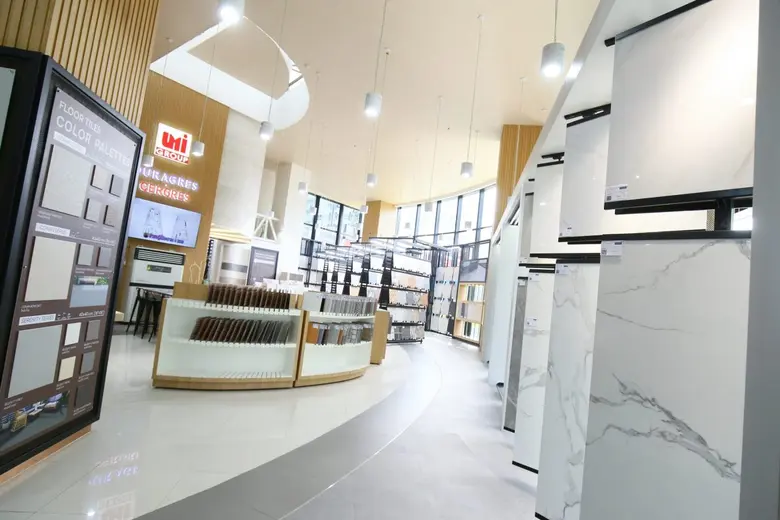 UMI GROUP เปิดโชว์รูมโฉมใหม่ดีไซน์อบอุ่น ยกระดับผู้นำอุตสาหกรรมกระเบื้องของไทย