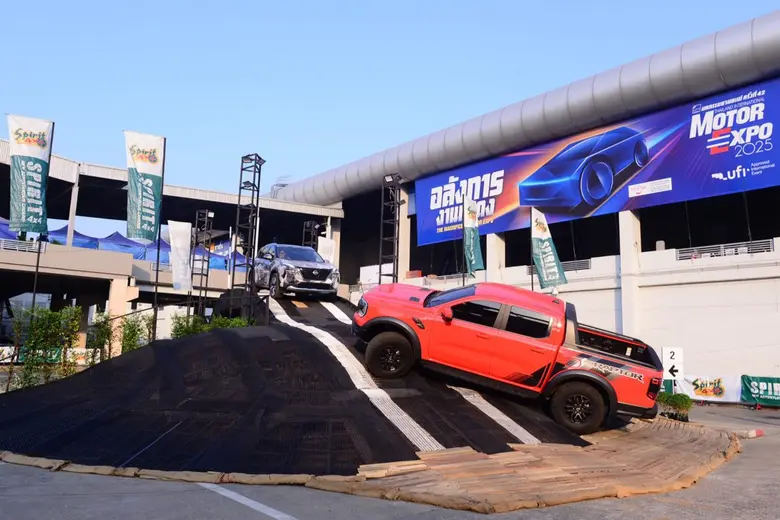 SPIRIT 4x4 ชวนขับรถบังคับจิ๋วในสนามจำลอง และลองนั่งรถลุยทางวิบาก ในงาน MOTOR EXPO 2025
