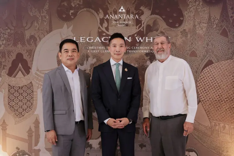 อนันตรา สยาม กรุงเทพฯ จัดงานเปิดไฟต้นคริสต์มาสอย่างยิ่งใหญ่