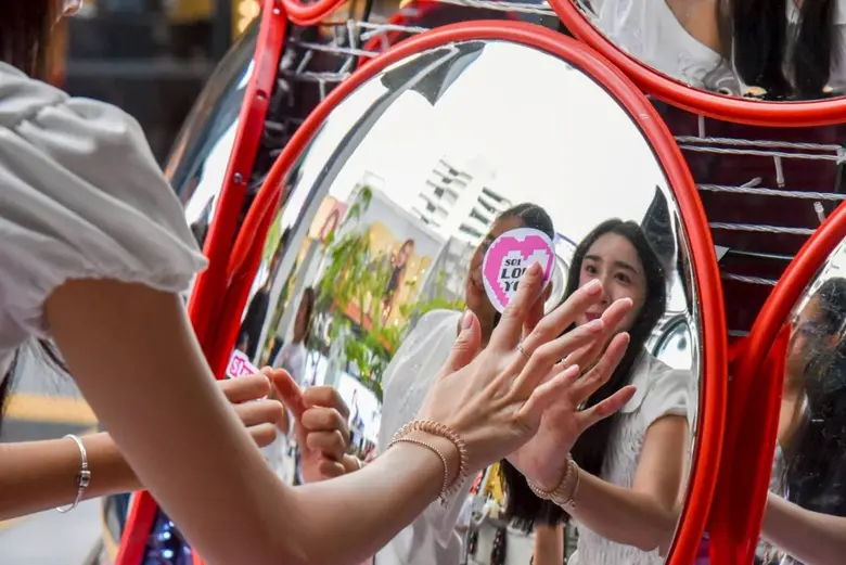 Selfie Mirror คริสต์มาสสุดคูล