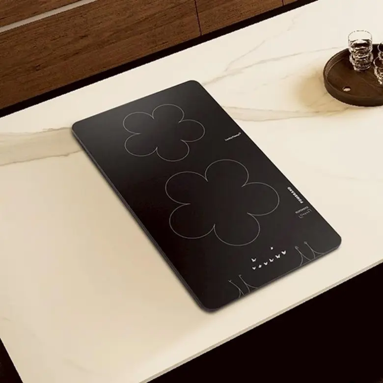 ลัคกี้เฟลม จับมือ PDM Brand เปิดตัว "Lucky Flame x PDM Brand - Dok Mai Fire" เตาแม่เหล็กไฟฟ้าดีไซน์พิเศษ ยกระดับครัวด้วยนวัตกรรมและศิลปะร่วมสมัย