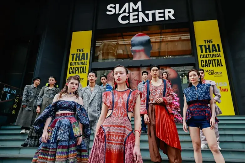 เอปสันจับมือสยามเซ็นเตอร์ เสริมทักษะยังก์ดีไซเนอร์ไทย ผสานเทคโนโลยีกับความคิดสร้างสรรค์