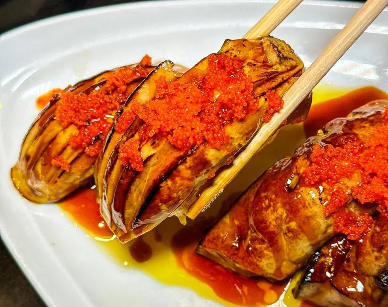 ชมโชว์แล่ปลาทูน่าบลูฟินยักษ์ ที่โรงแรม ดิ เอมเมอรัลด์