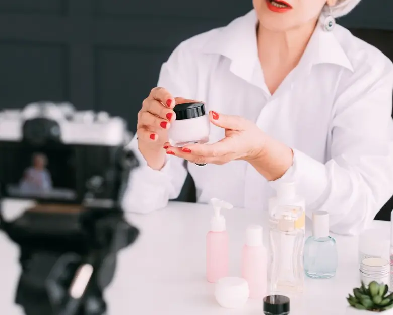 บริการรับผลิตเครื่องสำอาง OEM ก่อนเลือกโรงงานต้องรู้อะไรบ้าง