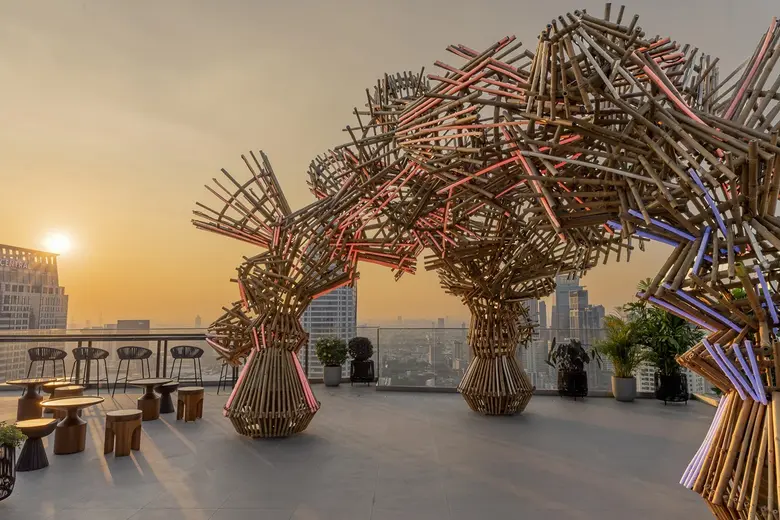 ม็อกซี่ แบงคอก ราชประสงค์ ต้อนรับ มร รอส พาร์ค ในฐานะผู้จัดการทั่วไปหรือกัปตันคนใหม่ พร้อมเขย่าความสนุกแล้ว #ATTHEMOXY