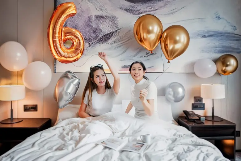 Carlton Hotel Bangkok Sukhumvit celebrates its 6th Anniversary with the "6th Anniversary Celebration Offer" Stay Longer, Enjoy More