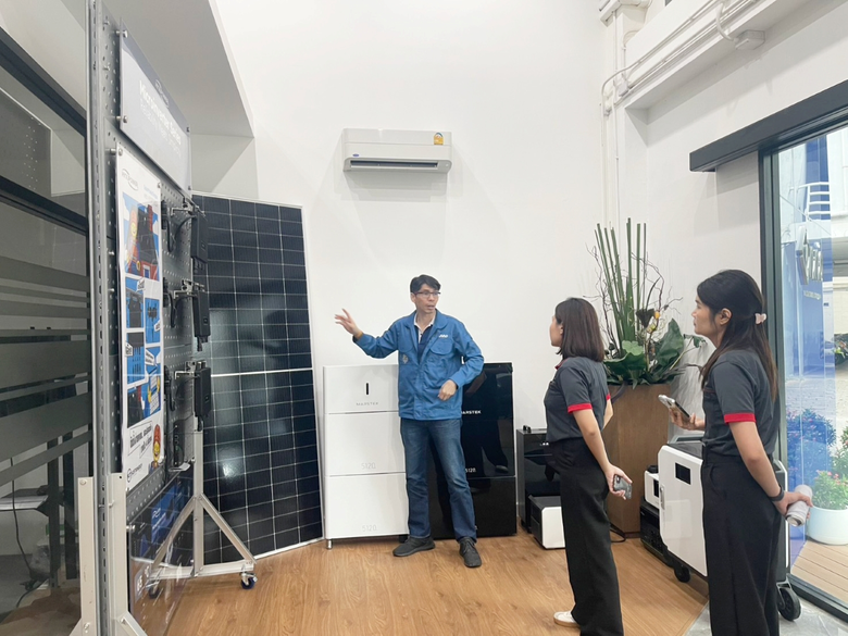 อีซี่มันนี่ กรุ๊ป ร่วมสนับสนุน Green Energy สู่ความยั่งยืน เปิดโครงการ Solar Cell ครอบคลุม 98 สาขาทั่วประเทศ