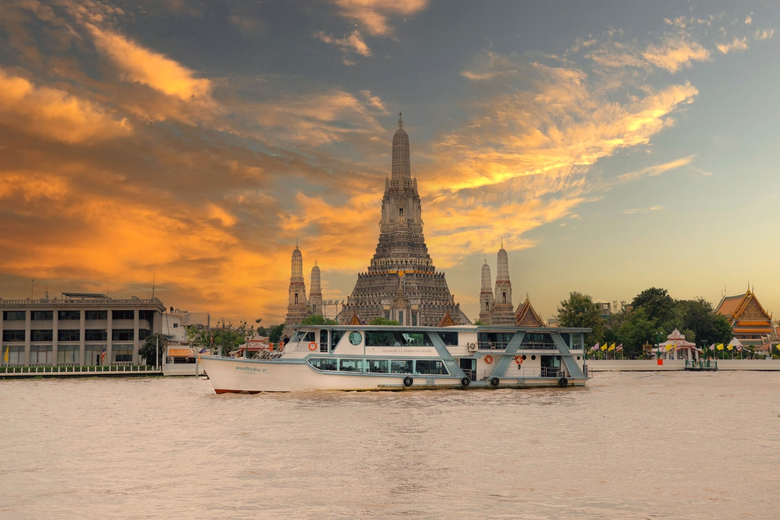 Love Along the River: The Valentine's Edition at Shangri-La Bangkok