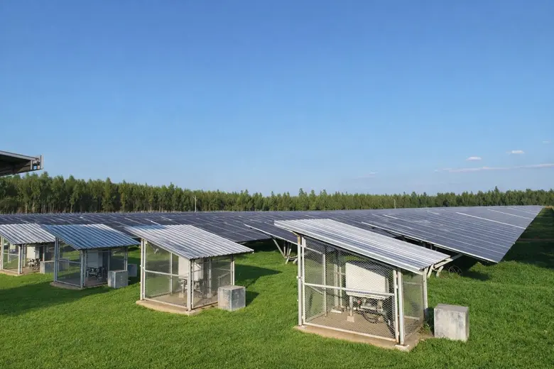 บี.กริม เพาเวอร์ ผนึก SCG Cleanergy กดปุ่ม COD โรงไฟฟ้าแสงอาทิตย์ 10 เมกะวัตต์ทยอยเดินเครื่องอีก 313.3 เมกะวัตต์ใน 5 ปี ตอกย้ำผู้นำพลังงานหมุนเวียน