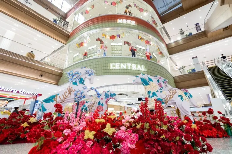ตรุษจีนนี้ รูปต้องมีพลัง! เซ็นทรัลพัฒนา แชร์โลเคชั่นเช็คอินสุดปัง เปิดแลนด์มาร์ครับพลังปีมะเมียสุดเฮง ที่ศูนย์การค้าเซ็นทรัลทั่วประเทศ ใกล้ที่ไหนเช็คเลย!