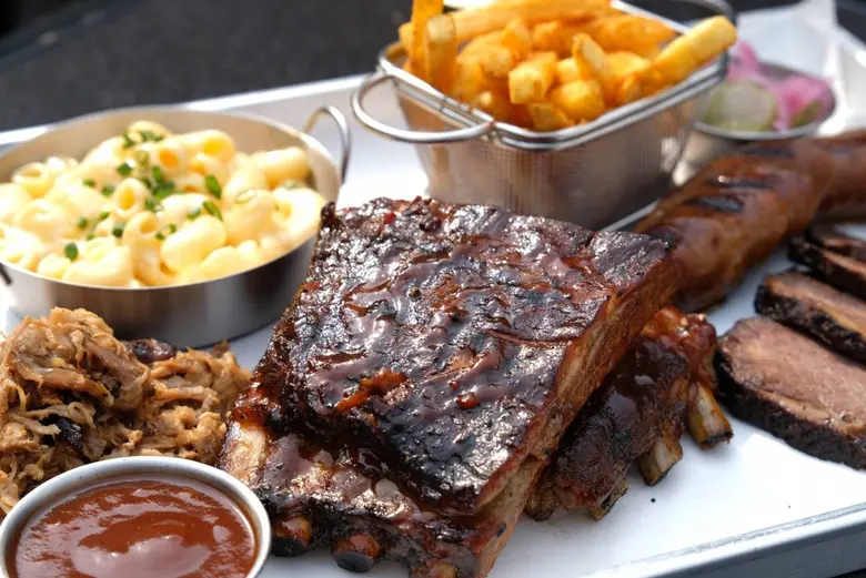 The Upper Deck Sports Bar ฉลองเปิดจุดเช็คอินแห่งใหม่ใจกลางเมือง ยกระดับมาตรฐานใหม่ให้กับสปอร์ตบาร์ในกรุงเทพฯ