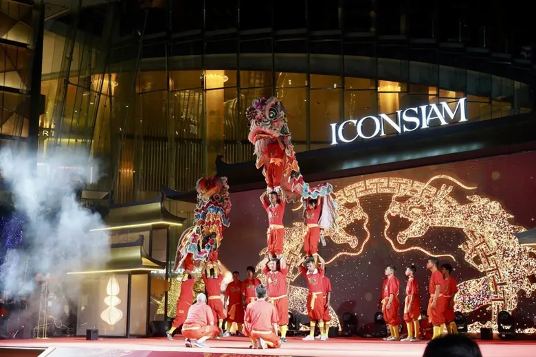 ตรุษจีนไอคอนสยาม 2569 เริ่มแล้วอย่างยิ่งใหญ่!