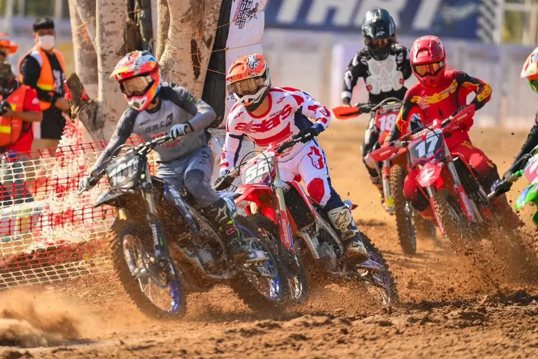 ทัพนักบิดฮอนด้าฝ่าด่านหินเก็บผลงาน 2 สนามรวด "นีโม่-จิรัฎฐ์" ดับเบิ้ลโพเดียม Premier MX-1 ศึก FMSCT Thailand Motocross สนาม 2-3