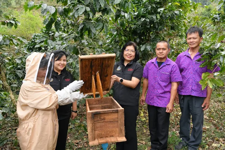 กรมทรัพย์สินทางปัญญา ปักหมุดเชียงใหม่ รุกตรวจเยี่ยมแหล่ง GI หัตถศิลป์ขึ้นชื่อ ดันสร้างมูลค่าเพิ่ม เจาะตลาดสากล พร้อมเฟ้นหาสินค้าอัตลักษณ์พื้นถิ่นใหม่ๆ เข้าสู่ระบบ GI ต่อเนื่อง