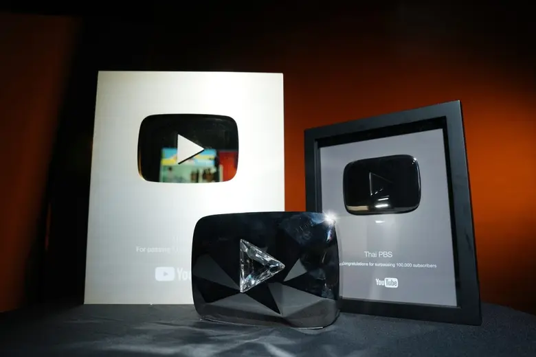 ไทยพีบีเอสรับมอบโล่เพชร YouTube Diamond Creator Awardฉลอง 10 ล้าน Subscribers