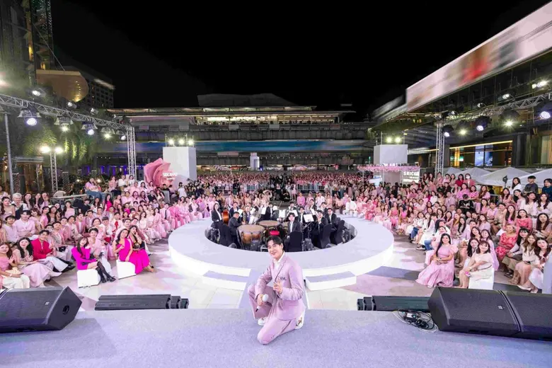 ศรีจันทร์ พา "แบมแบม" สร้างปรากฏการณ์ GLOWolution ผ่านเวที Symphony ชูนวัตกรรม Phyto Camellia PDRN สู่บทใหม่แห่งผิวโกลว์ใส เนียนกระชับ