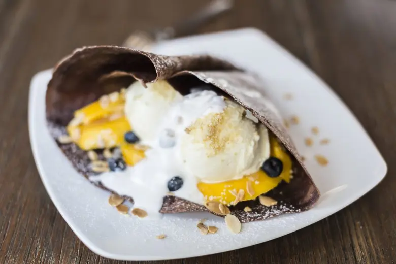 พร้อมเสิร์ฟเมนูมะม่วงสดใหม่หวานฉ่ำดับร้อน และเฟตตูชินีอัลเฟรโดไก่กรอบ ตลอดเดือนมีนาคม - เมษายน 2569 ที่คาเฟ่ แคนทารี