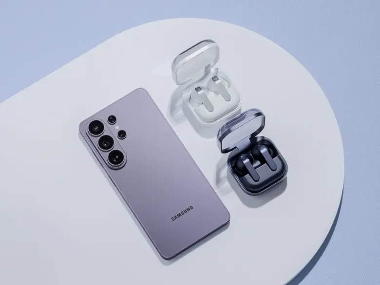 ซัมซุง กับนิยามใหม่ 'AI Phone' เปิดตัว Galaxy S26 Series และ Galaxy Buds4 Series ชูโรงฟีเจอร์ AI และเทคโนโลยีที่เหนือกว่า