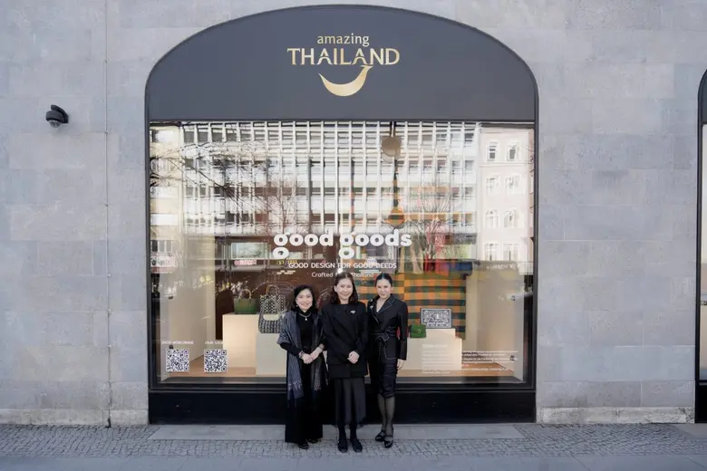 กลุ่มเซ็นทรัล ผนึกกำลัง ททท. นำเสนอเอกลักษณ์ไทย ณ ห้างสรรพสินค้าคาเดเว กรุงเบอร์ลิน พร้อมต่อยอดความร่วมมือในยุโรปและเอเชีย