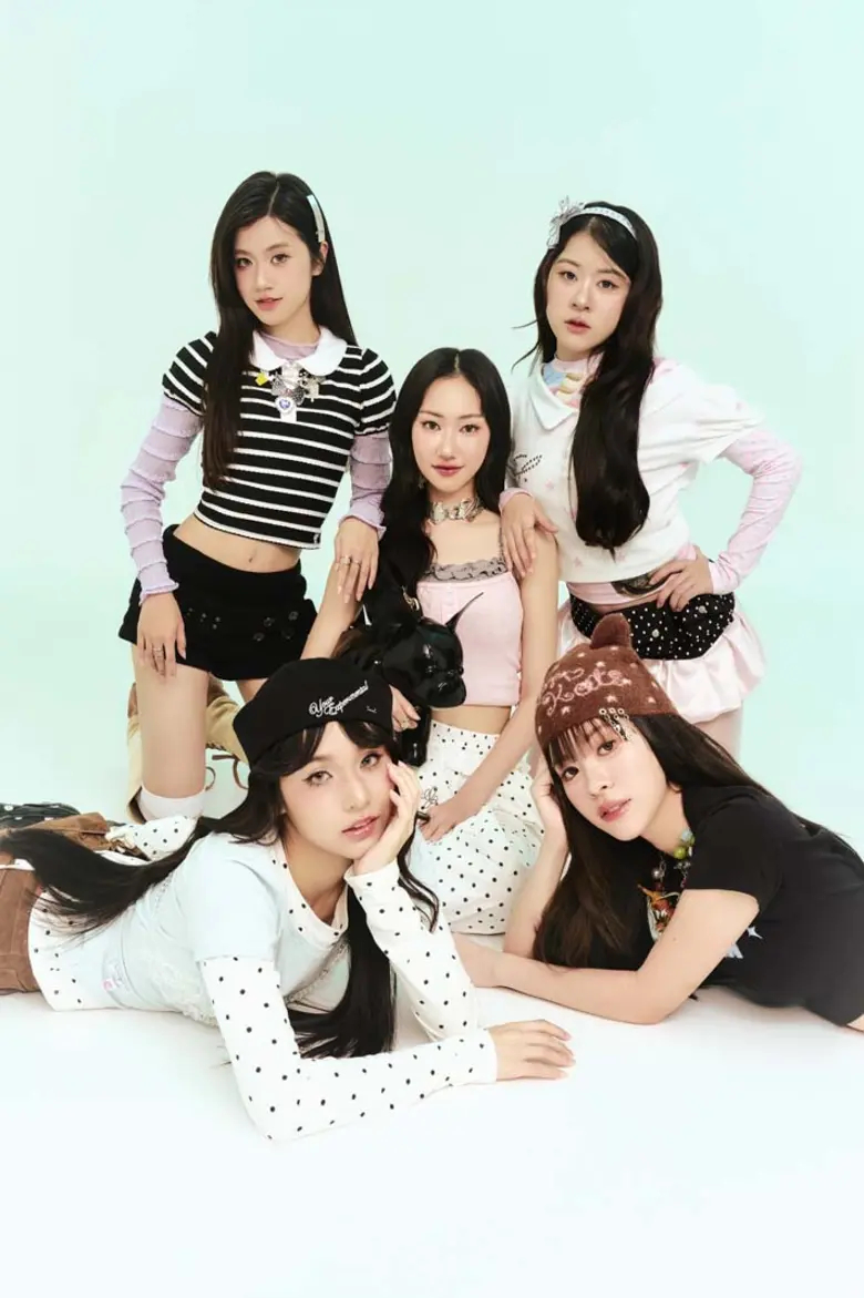 Sugar 'N Spice (SNS) พา "โทมัส-ก้อง" ออกตามหาหัวใจเอ็มวีใหม่ "Sun-Kissed" เปิดโหมดอ้อนรับฤดูร้อน เพราะซัมเมอร์นี้มันดีเพราะมีเธอ!