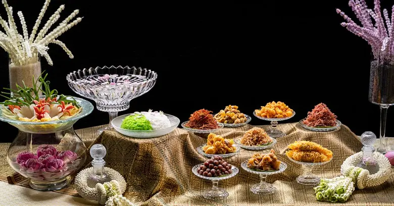 สดชื่นคลายร้อนอย่างไทยแท้ด้วยสำรับข้าวแช่สูตรชาววังจากห้องอาหารแบงค็อก เบกกิ้ง คอมพานี (บีบีโค)