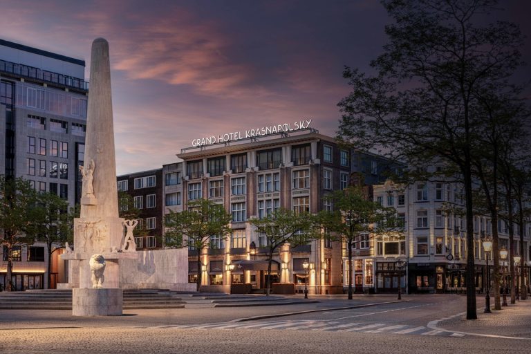 A Fresh Angle on a Dutch Classic: Tulip Season Takes Flight at Anantara Grand Hotel Krasnapolsky Amsterdam