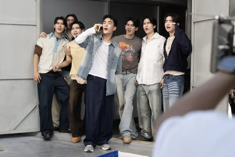 "iZ" เดินทางสู่ซิงเกิลที่ 2 "Story Together" ชวนแชร์โมเมนต์สุดพิเศษร่วมกัน!