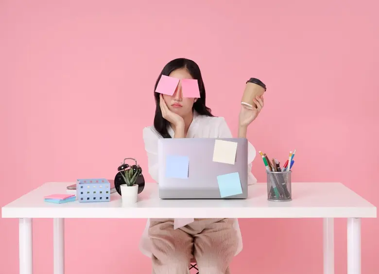 ถอดรหัสความสำเร็จ สไตล์เวิร์คกิ้งวูแมน "ทำงานหนัก….รักตัวเองให้เป็น" ที่มากกว่าแค่ออกกำลังกายหรือความสวยงาม แต่คือเรื่องของการฟังสัญญาณสุขภาพของร่างกายตัวเอง