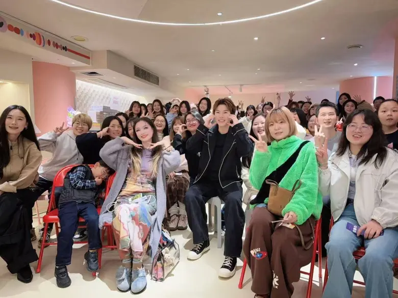 ไทยจีนพี่น้องกัน ติ๊นา ศุภนาฎ ดังไม่แผ่ว Noicy Pop x Pixoro ดึงร่วมโปรเจ็ค Art Toy จีน