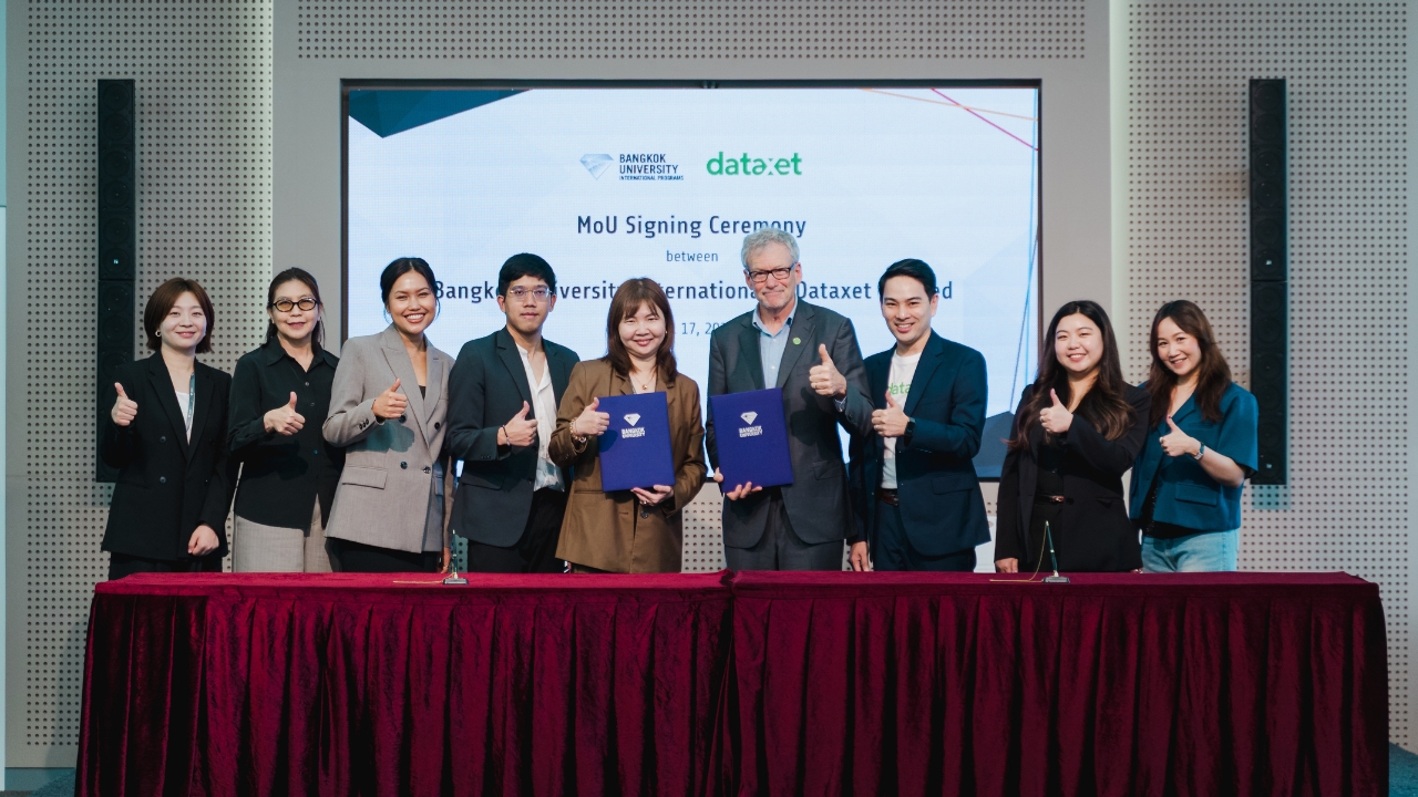 ดาต้าเซ็ต จับมือ มหาวิทยาลัยกรุงเทพ หลักสูตรนานาชาติ ผลักดัน Media Intelligence และ Social Listening จากโลกธุรกิจสู่ห้องเรียน