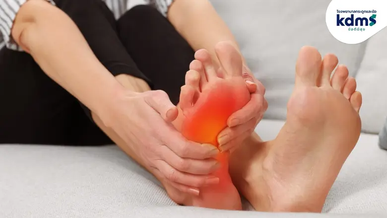 บอกลาโรค "รองช้ำ" เจ็บก้าวแรกของเช้าวันใหม่ เจาะลึกความลับเอ็นฝ่าเท้า พร้อมนวัตกรรมรักษาให้หายขาด