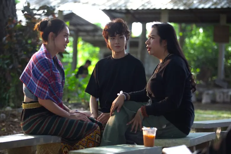 "น้ำตาล-ตี๋-สไปร์ท-จอห์น" แท็กทีมการันตีความม่วนใน "สาปเมือง" พร้อมเปิดตัว "น้ำหวาน" ผีสาวปริศนาที่จะมาเขย่าตำนาน 14 พฤษภาคมนี้