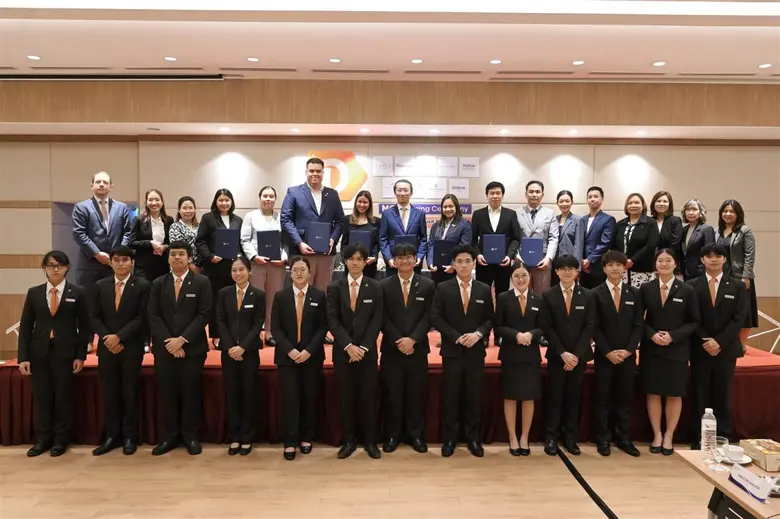 วิทยาลัยดุสิตธานี เซ็น MoU กับโรงแรมและสถานประกอบการชั้นนำ 9 แห่ง เพื่อบ่มเพาะทักษะวิชาชีพระดับสากลให้นักศึกษา