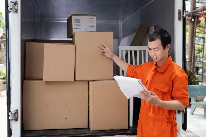 ก่อนใช้บริการขนส่งไปมาเลเซีย มีข้อควรระวังอะไรต้องรู้บ้าง?
