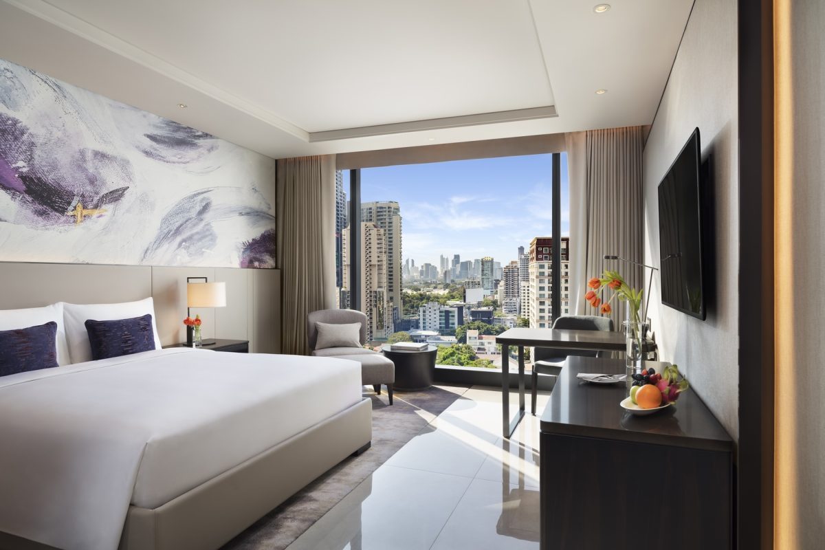 Indulge in a Luxurious Urban Retreat with the "Thai Residents Special Offer" at Carlton Hotel Bangkok Sukhumvit